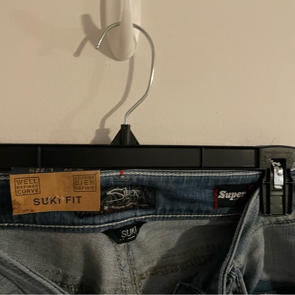 New Denim Capris - Picture 7 of 9